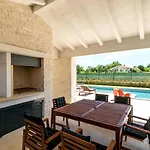 Villa Jan Valbandon