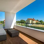 Jan Villa Valbandon